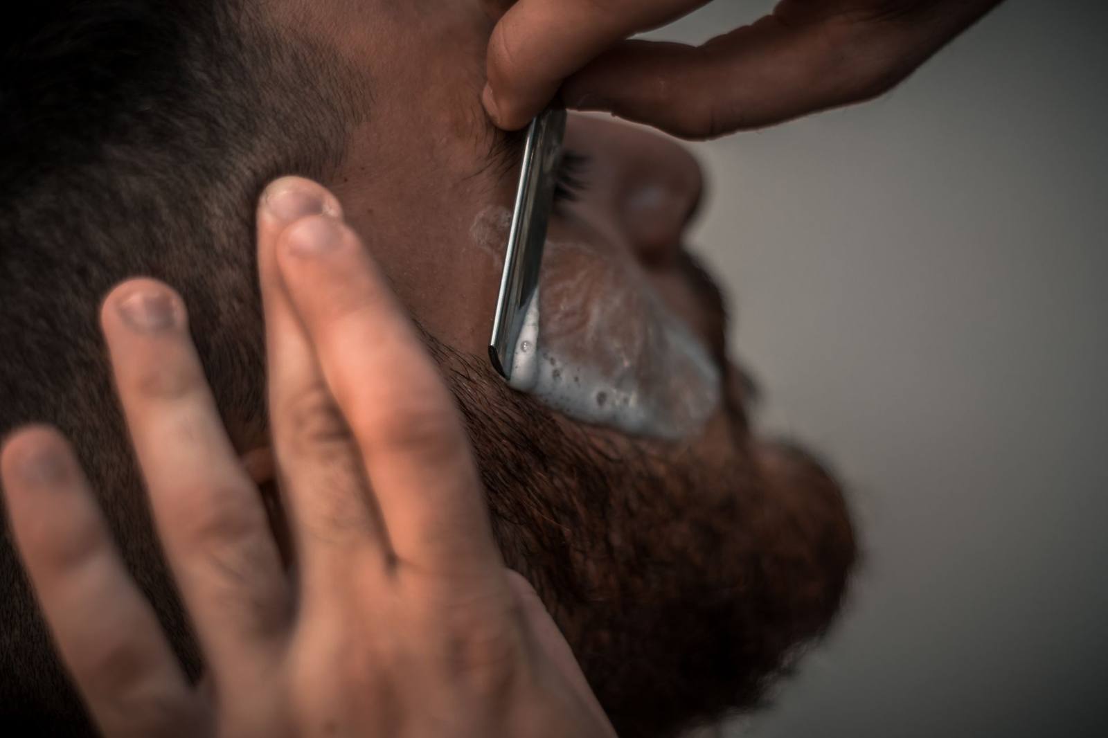 Straight razor shave